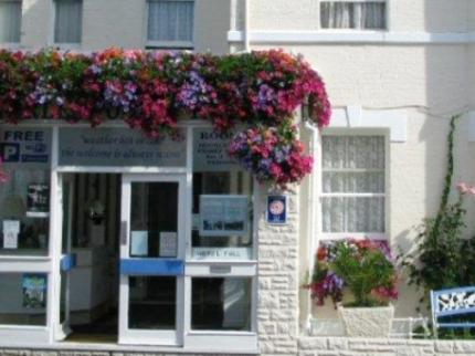Charlesworth Hotel