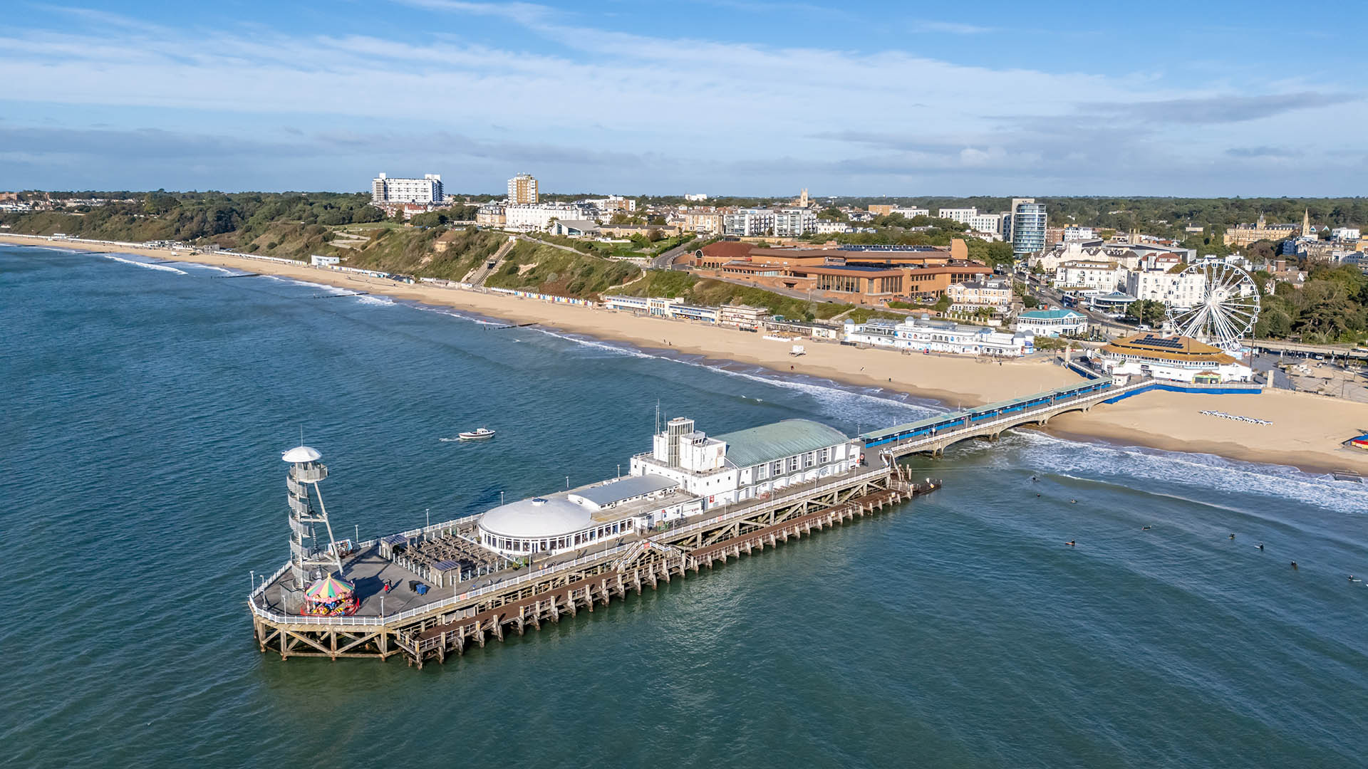 Bournemouth Pier Stays Free as Visitors Flock to the Coast
